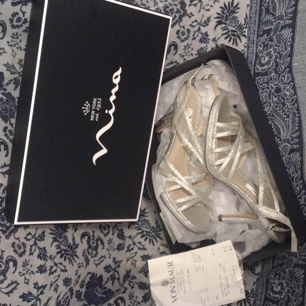 Nina sparkly silver heels size 6